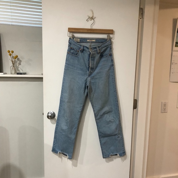 Levi's Ribcage Straight Jeans - Size 26 - Picture 1 of 6